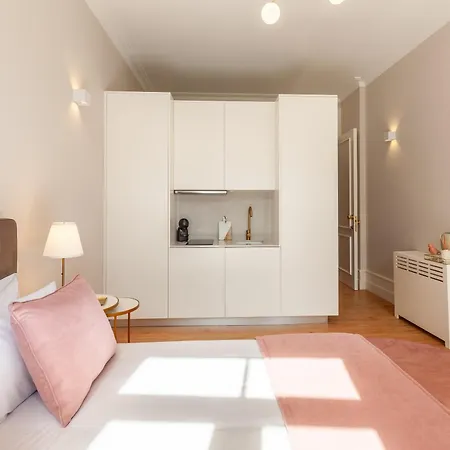 Living Valverde - Minho's Guest Guest house *