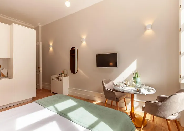 Pensión Living Valverde - Minho's Guest