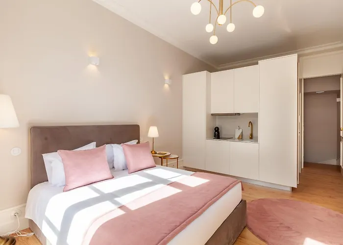 Living Valverde - Minho's Guest Pensión Braga