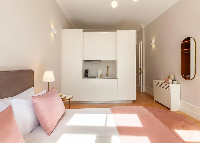 Living Valverde - Minho's Guest Pensión 3*