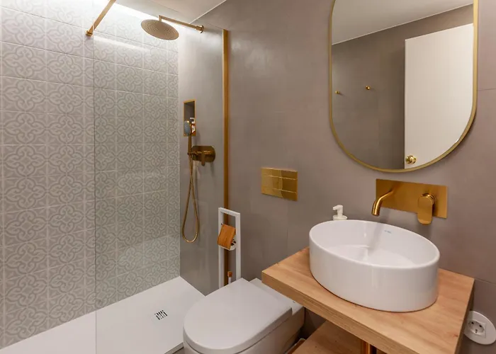 Living Valverde - Minho's Guest Pensión 3*